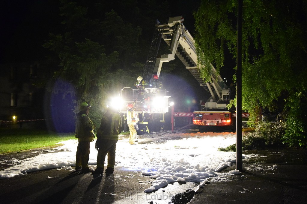 Grossfeuer Einfamilienhaus Siegburg Muehlengrabenstr P0645.JPG - Miklos Laubert